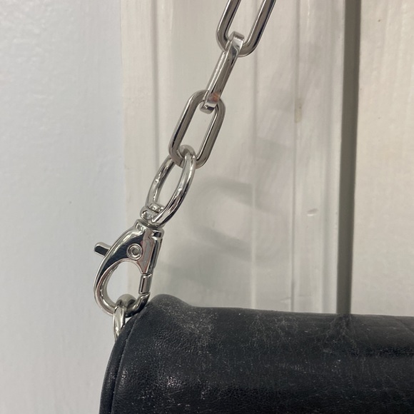 GOOD CONDITION TORY BURCH BLACK LEATHER BAG - Picture 3 of 8